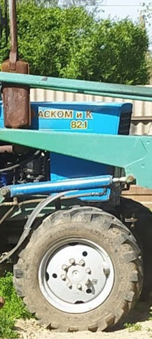 трактор МТЗ беларус 82 .1