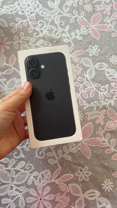 Продам Iphone 16