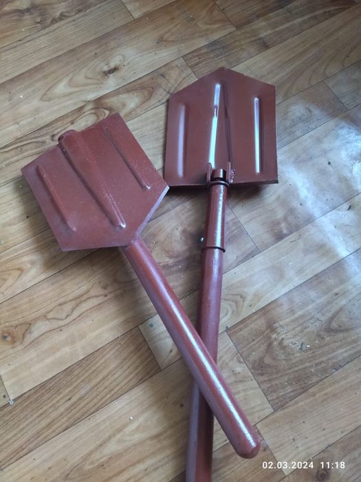 Сапёрная лопата.