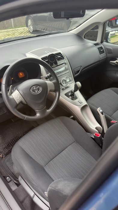 Vând Toyota Auris 2008 Diesel Cutie Automata 74330 km