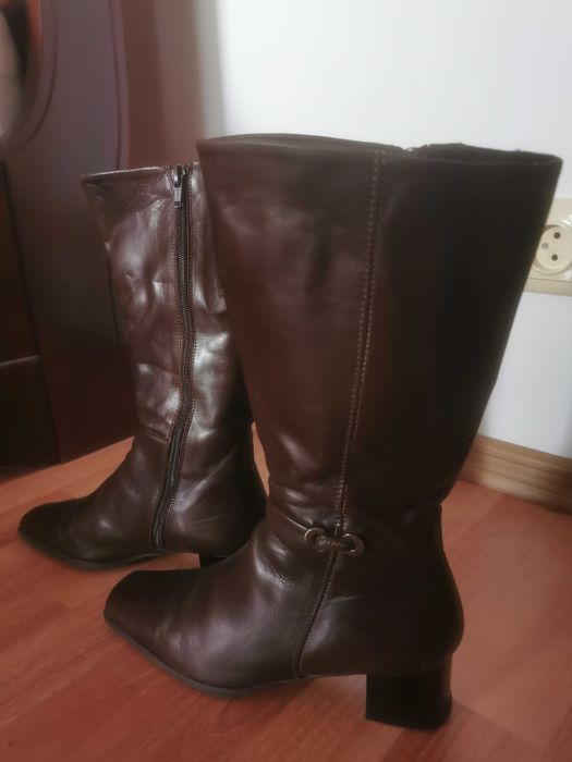 Cizme de piele maro noi 37