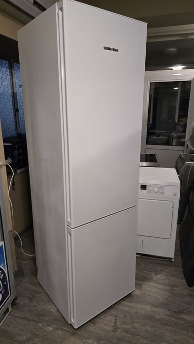 Хладилник Liebherr 2м