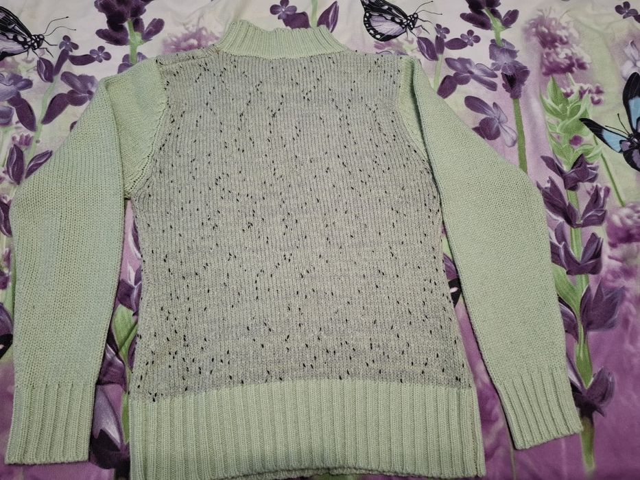 Плетен пуловер..