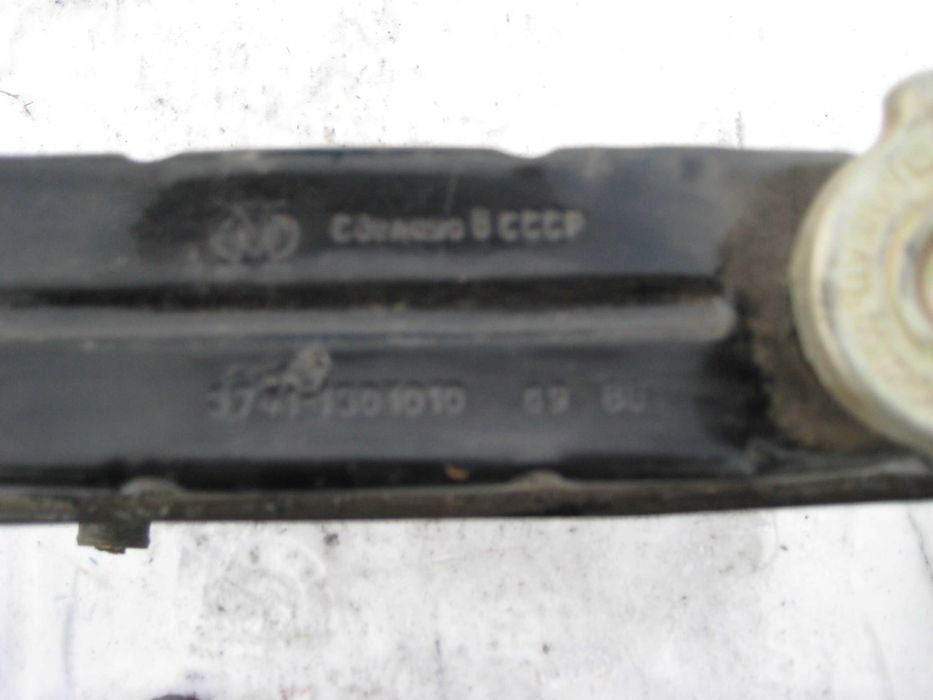 продам  радиатор  новый  на  уаз