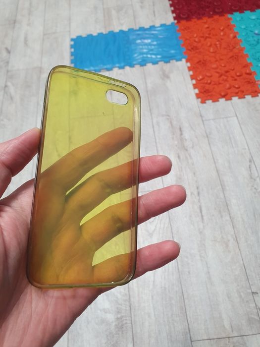 Продам Iphone se 2016