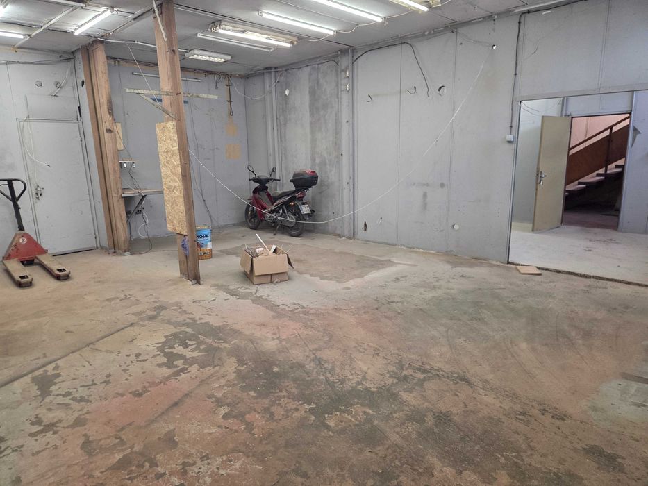 Складови помещения от 30кв.м до 200кв.м