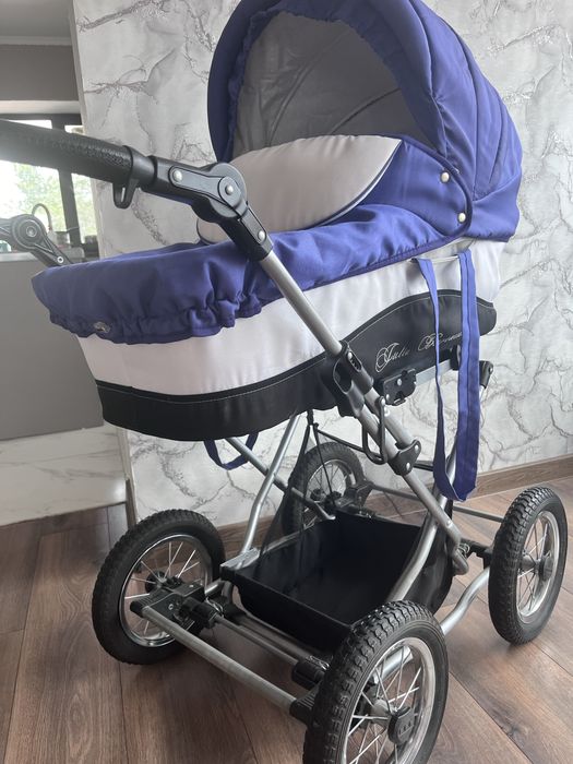 Продам коляску 2 в 1 Julia Baronessa