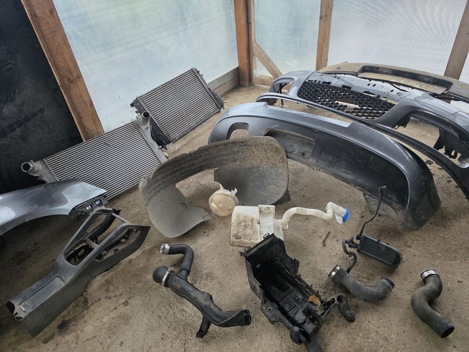 Golf 5 GTI  2.0 TFSI за части