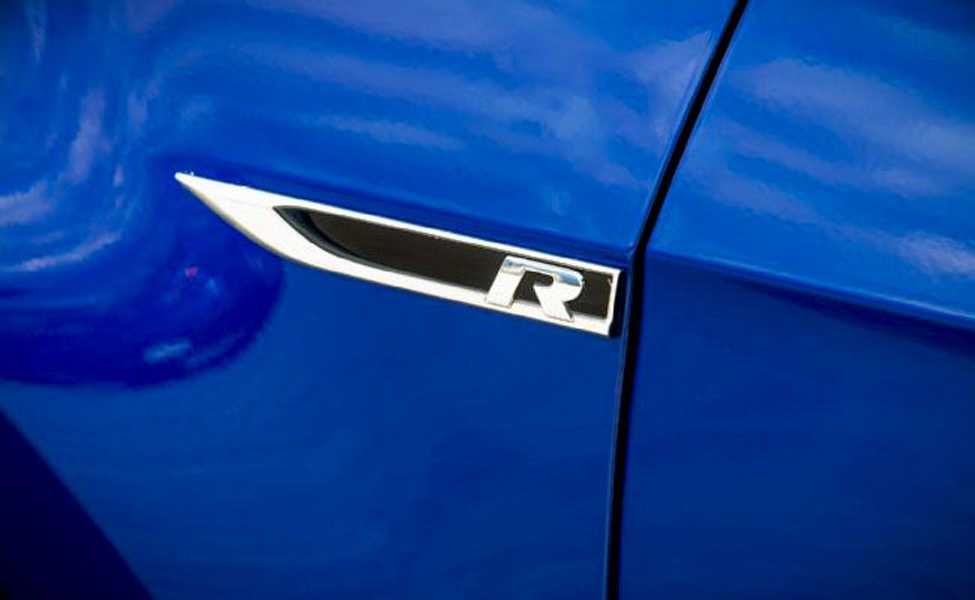 Embleme metalice (grila, aripi, haion, volan) - Volkswagen R / R line