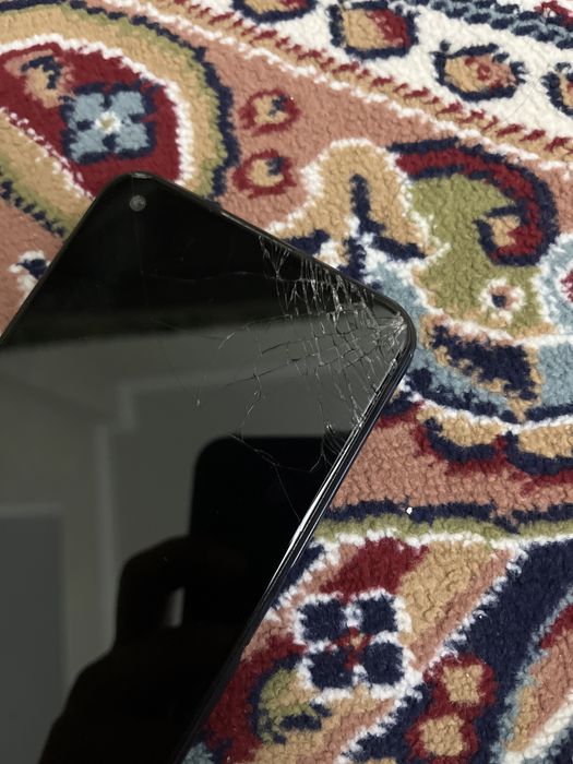 Oppo A52 все работает только экран разбит