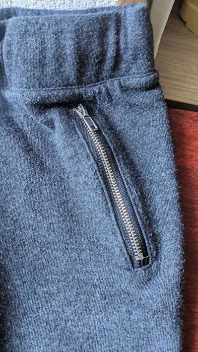 Брюки для мальчика ,спортивные,теплые,на 7 лет