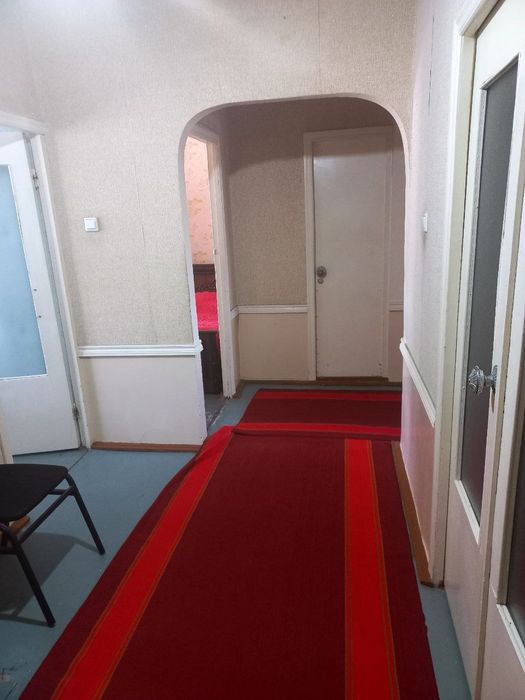 Тошкент Шаҳар Сергели туманида 3 хонали квартира срочна сотилади