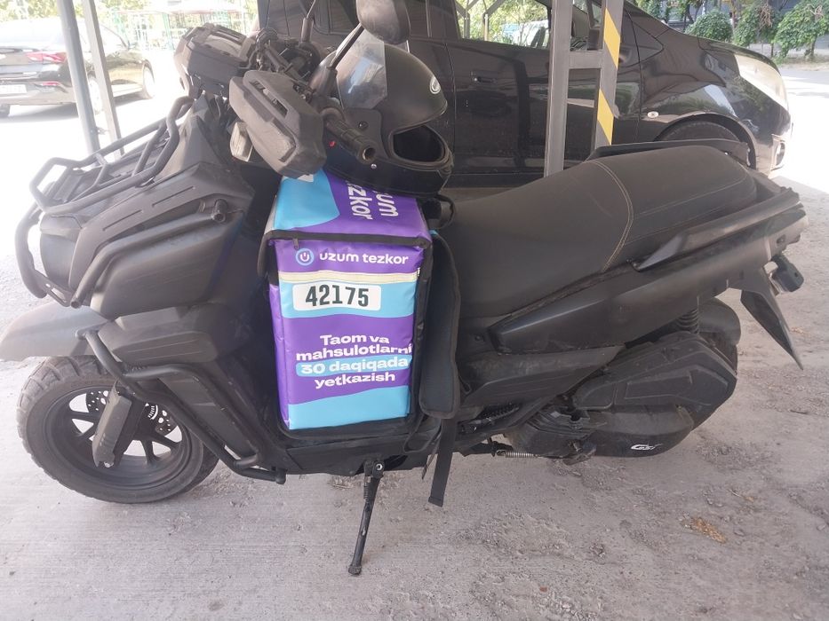 Tank skuter moto sotiladi