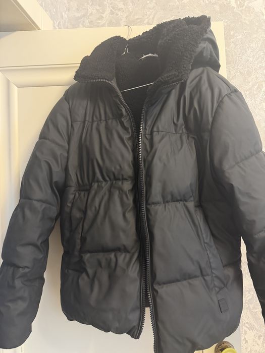 Geaca puffer Zara impecabila