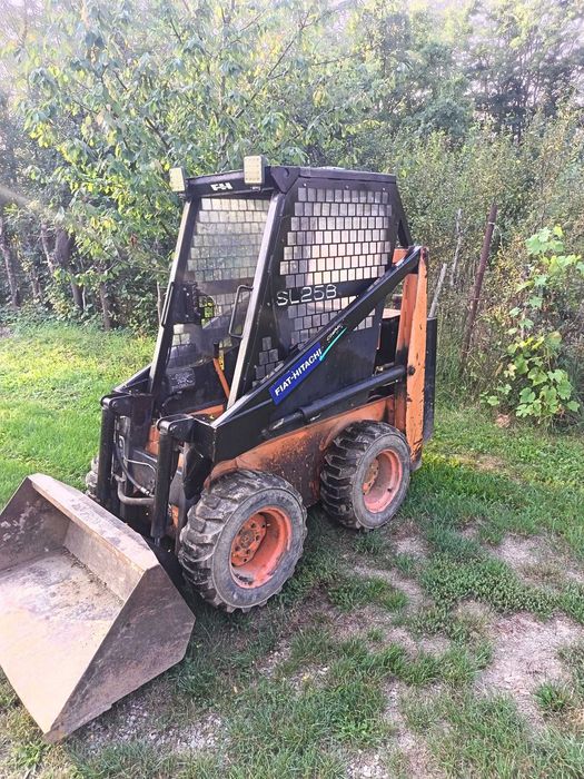 Vând Mini Încărcător Fiat Hitachi