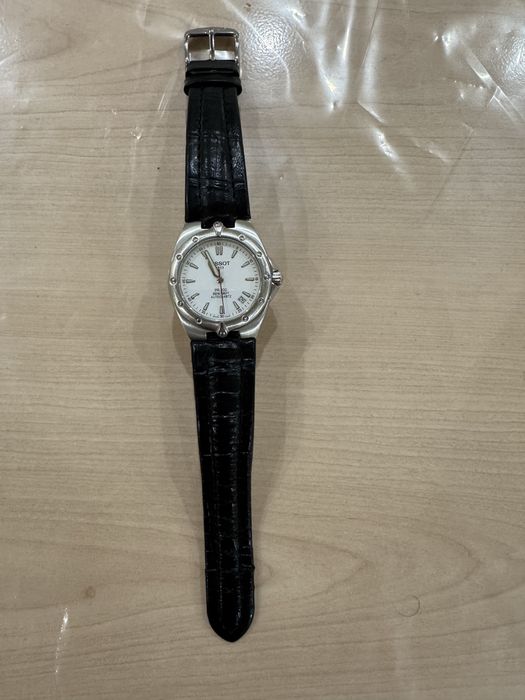 Продается часы Tissot