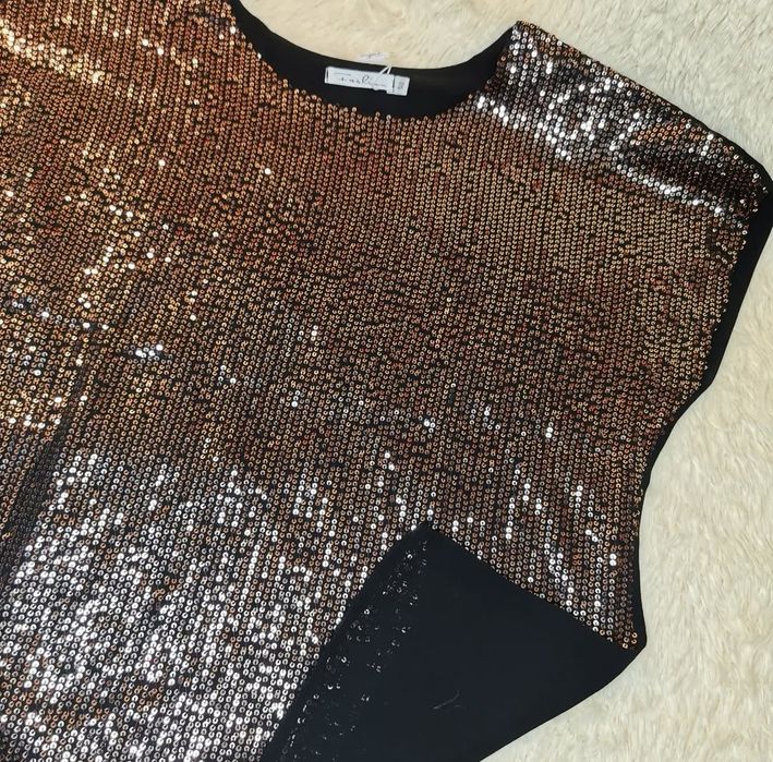 Блузки с паетками