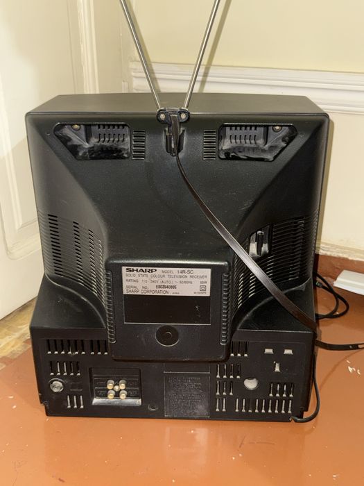 Срочно продается Японский мини телевизор SHARP!