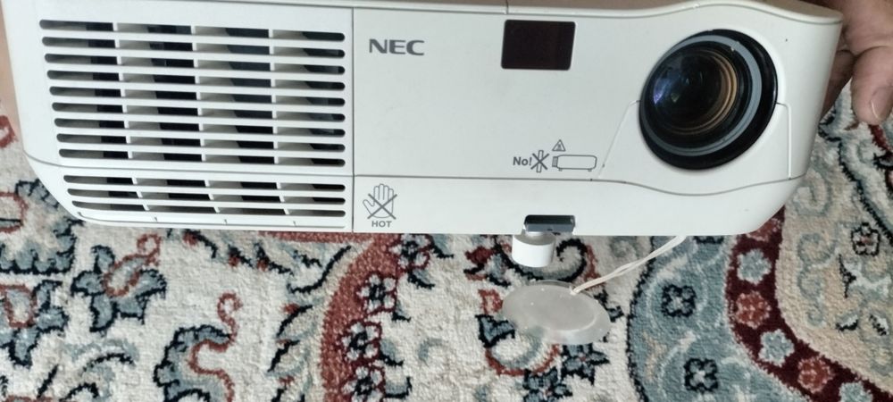 Продам проектор, не дорого