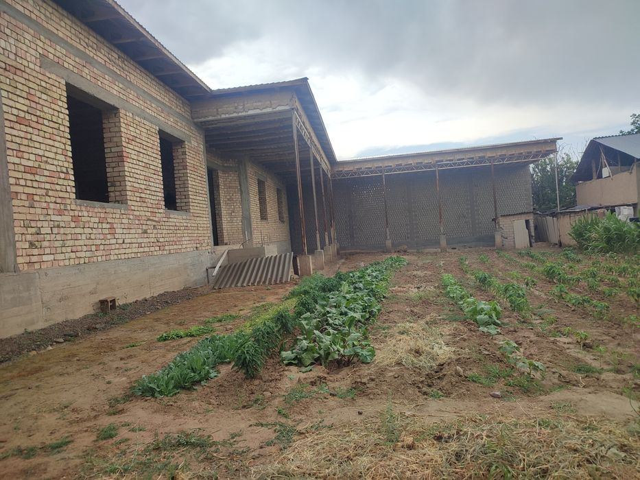Xasanboyda uchastka sotiladi