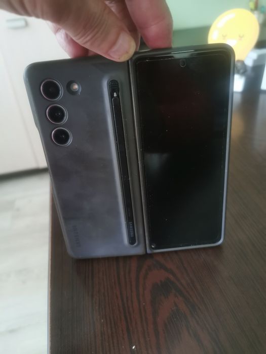 Samsung Z foldb 5