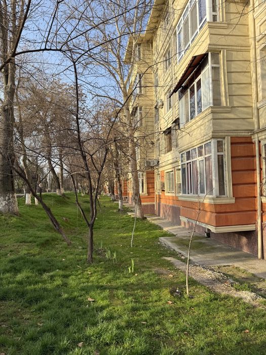 Продаётся 1/1/5, 28,4 кв, рядом с метро БИЙ