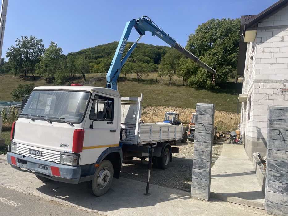 Bascula iveco zeta 6,5 t cu macara