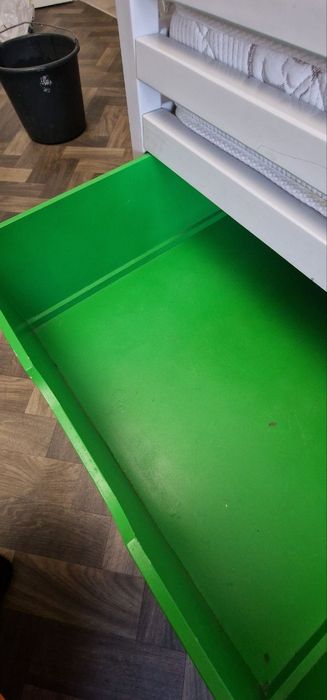Продам кровать детскую