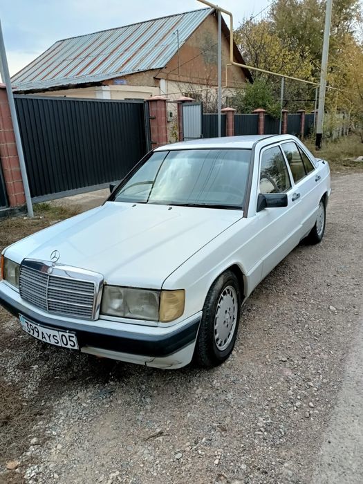 Продаю мерседес 190