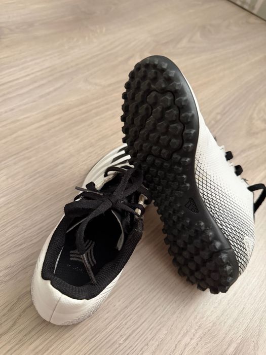 Футболни детски обувки “Adidas » за изкуствена трева