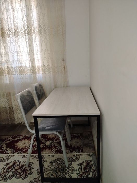 Parta va stul, yangi