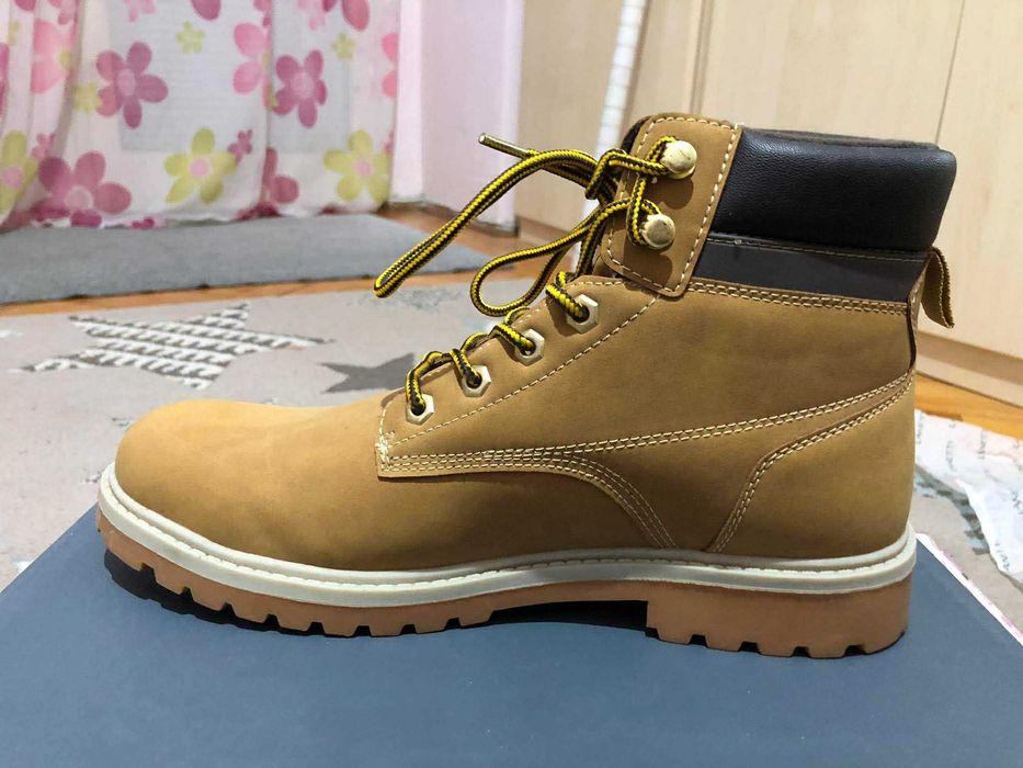 Легендарни Vans old school "Guate" 39, Vans old school 39 и Lanetti 43 обувки