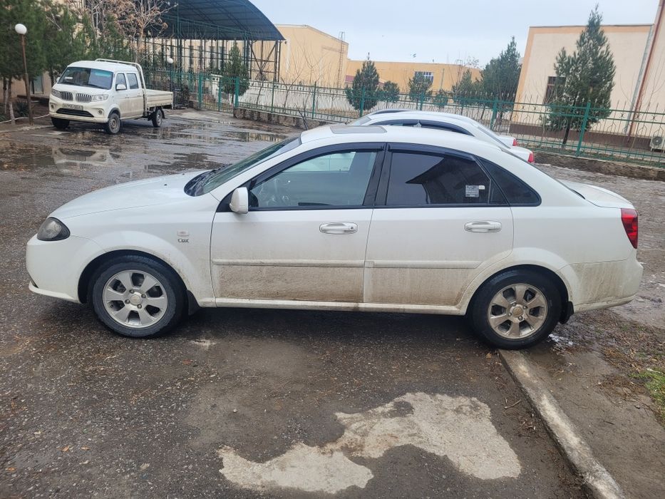 Gentra 2017 yil avtomat karobka.