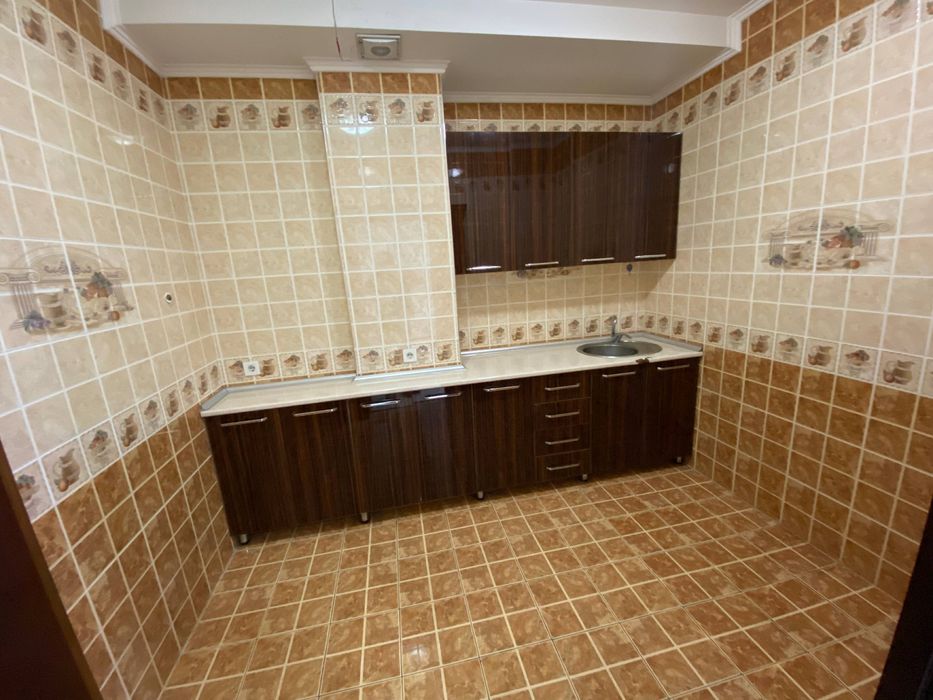 Срочно аренда офис 3 комнаты+ кухня и санузел свой ул Бабур