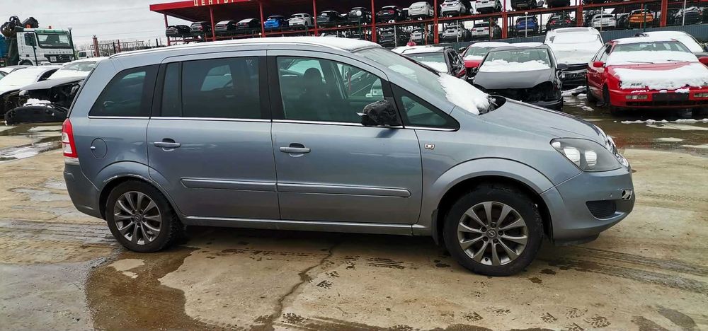 Опел Зафира 2010г.