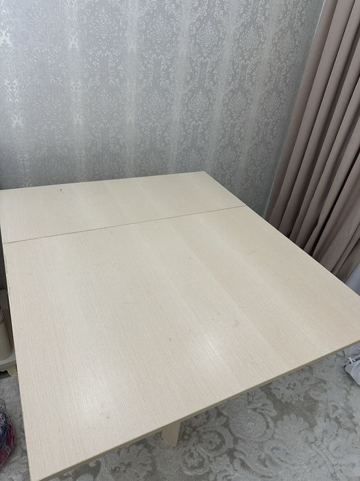 Продам стол книжка