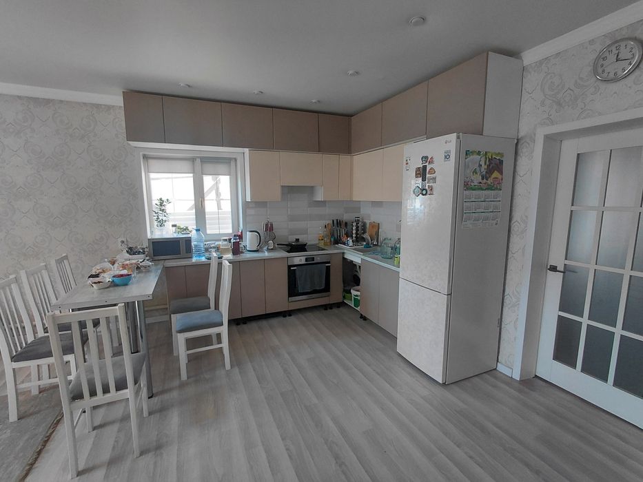 Продам дом в центре Пришахтинска