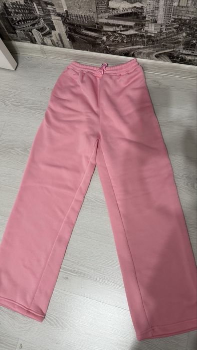 Костюмы на девочку