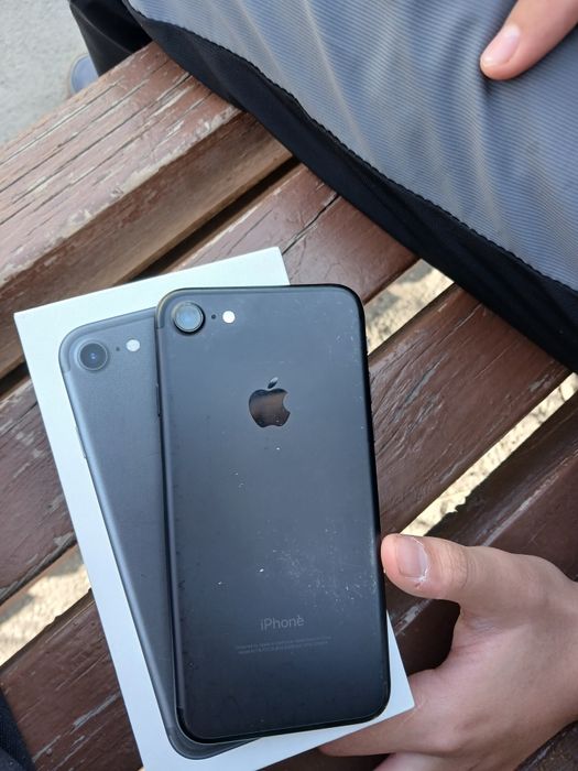 Продам айфон 7 128гб