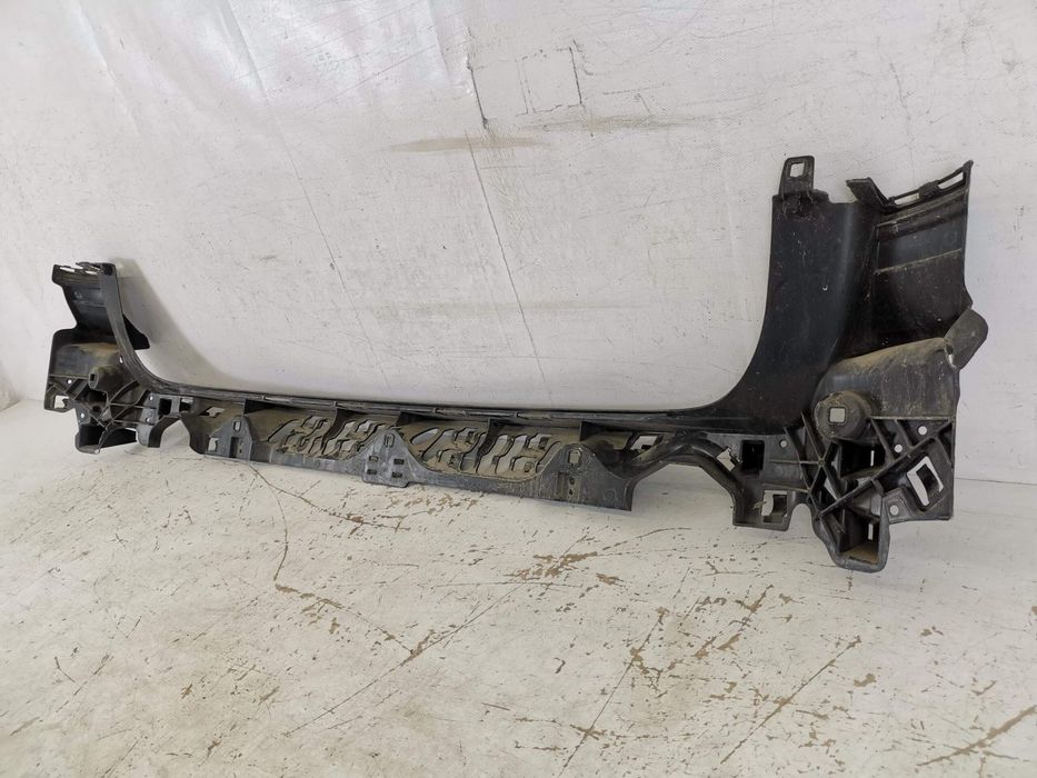 БМВ Серия 5 / BMW Seria 5 [ - ] Оригинален заден държач в добро състоя