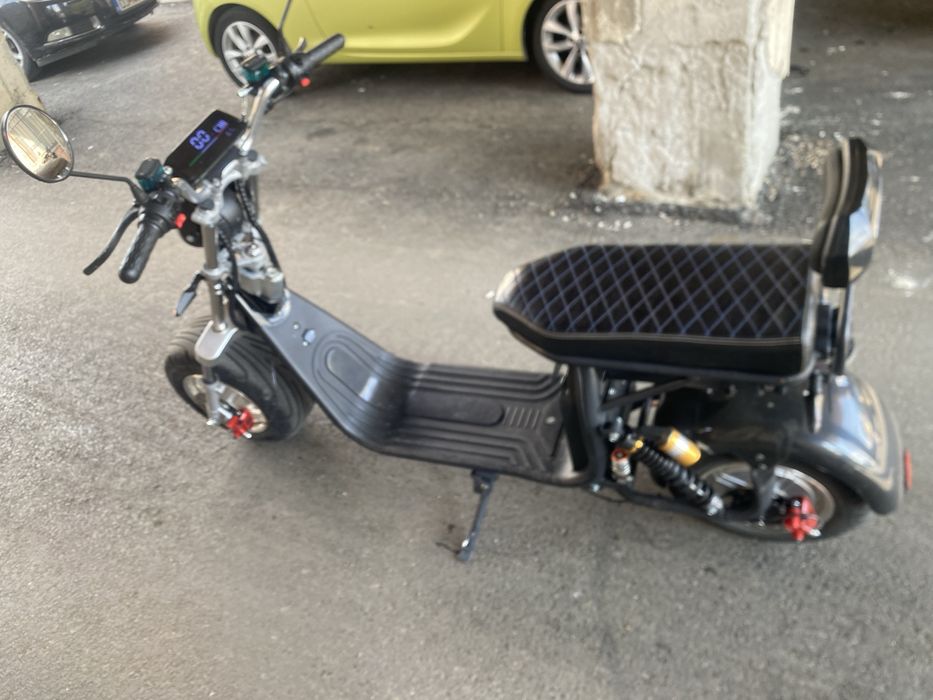 de vânzare scuter electric 2024
