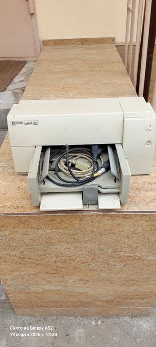 Цветной струйный принтер,б/у,не работает