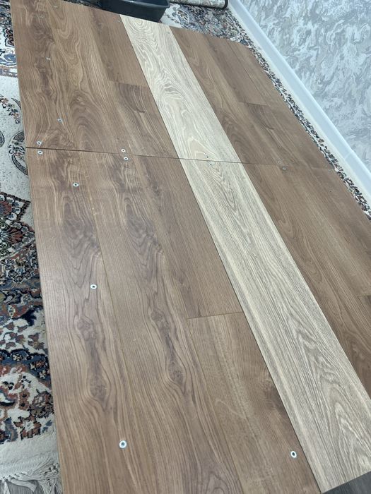 Срочно продаю стол