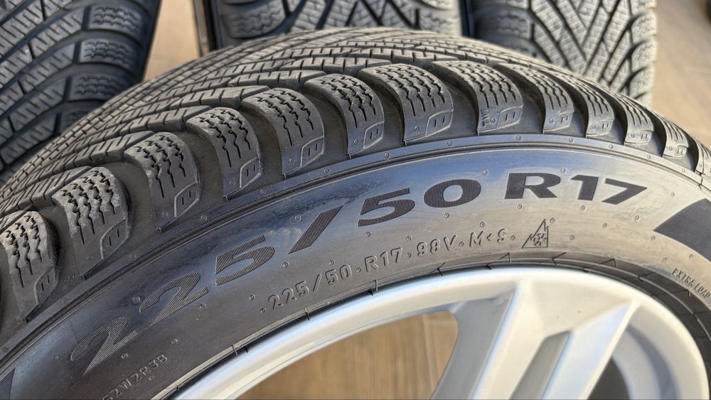 Jante Audi R17 Pirelli 2024 Roti iarnă Audi 225 50 R17 Dot 2024 Anvelope Pirelii 225 50 R17 Cauciucuri Pirelli 225 50 R17 Gume Pirelii 225 50 R17