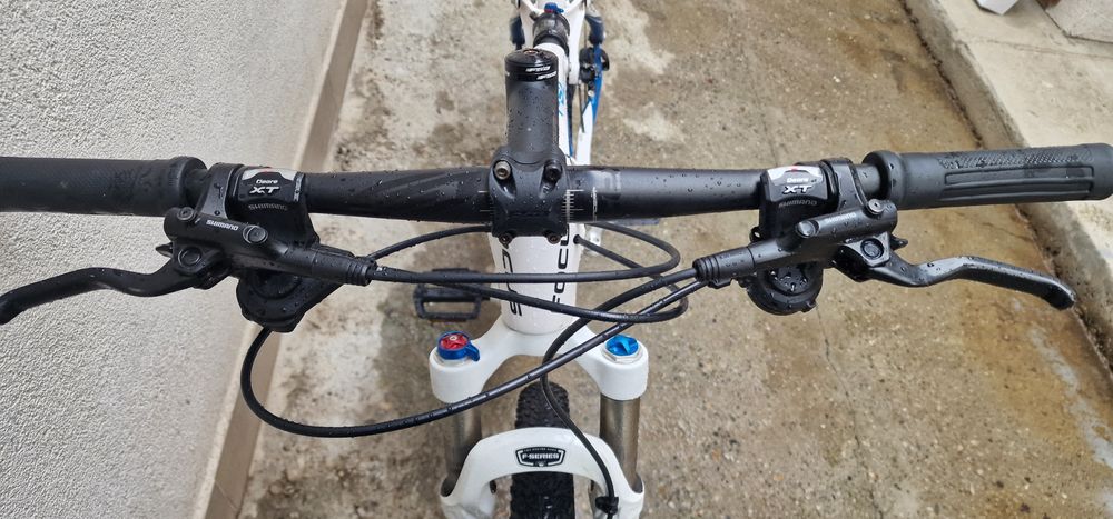 Bicicleta carbon, Focus FSL.