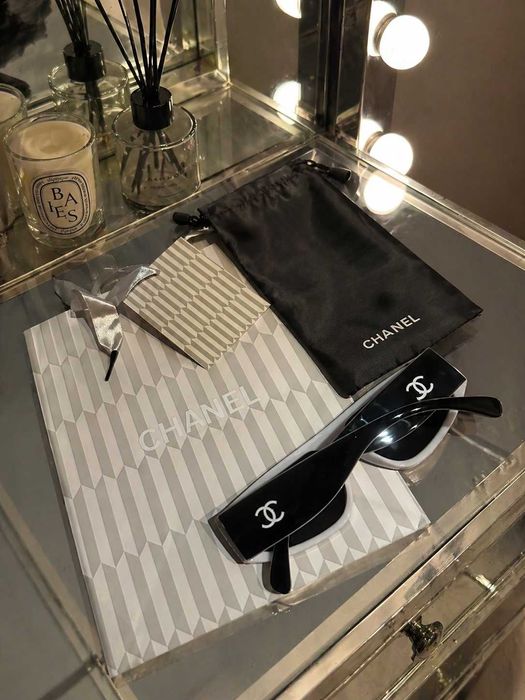 дамски черни очила с бяло на шанел като на цветелина янева chanel нови