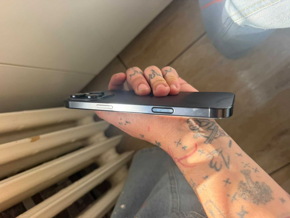 iPhone 16 Pro Max Black Titanium *DE PIESE*