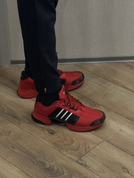 Продам красовки adidas