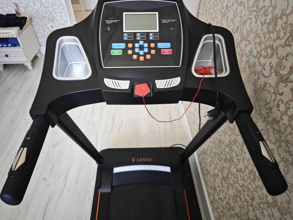 Беговая дорожка Genau TR50
