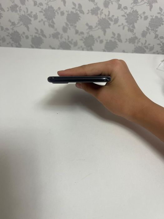 Айфон 7+ черный цвет 128гб